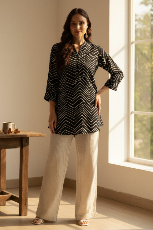 Black Zig-Zag Printed  Collar Tunic
