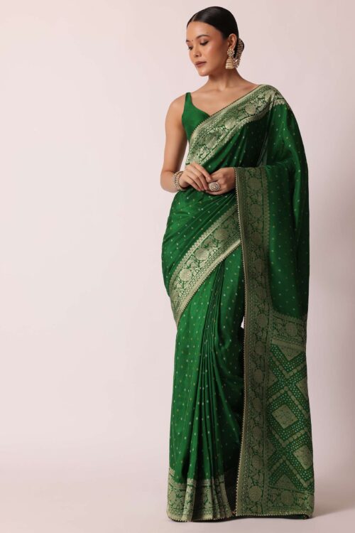 Green Bandhani Silk Saree With Woven Motif And Unstitched Blouse Piece
