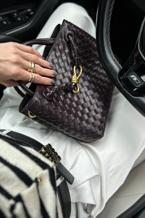 Durable Crossbody Bag for Daily Wear